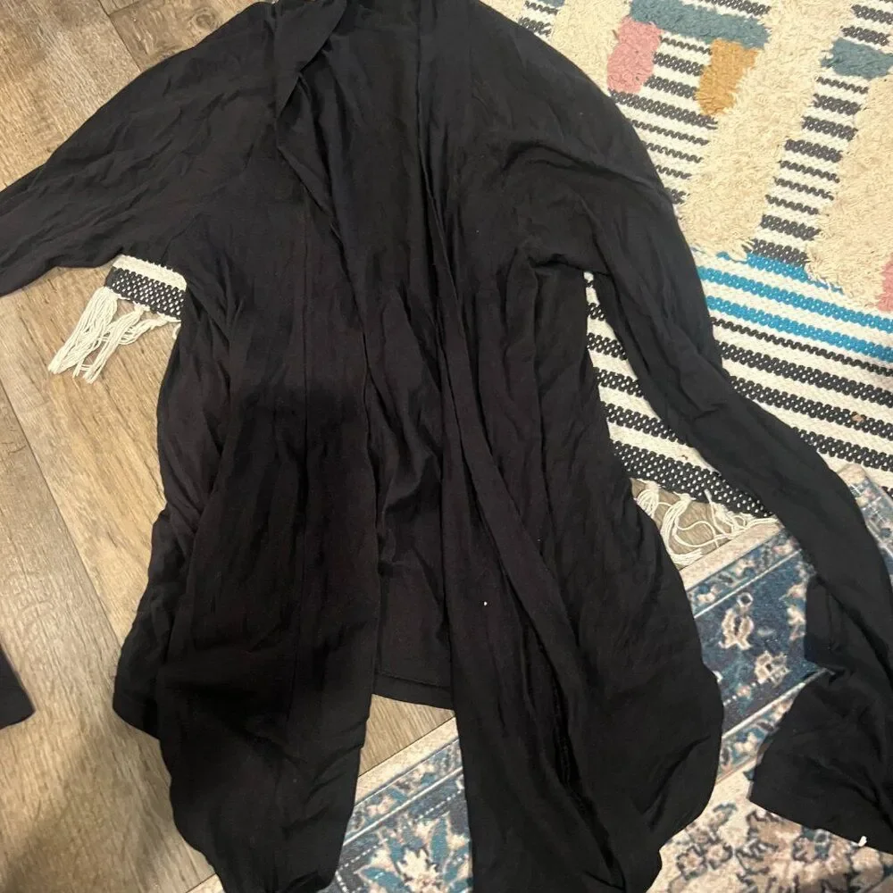 Splendid medium black‎ cardigan